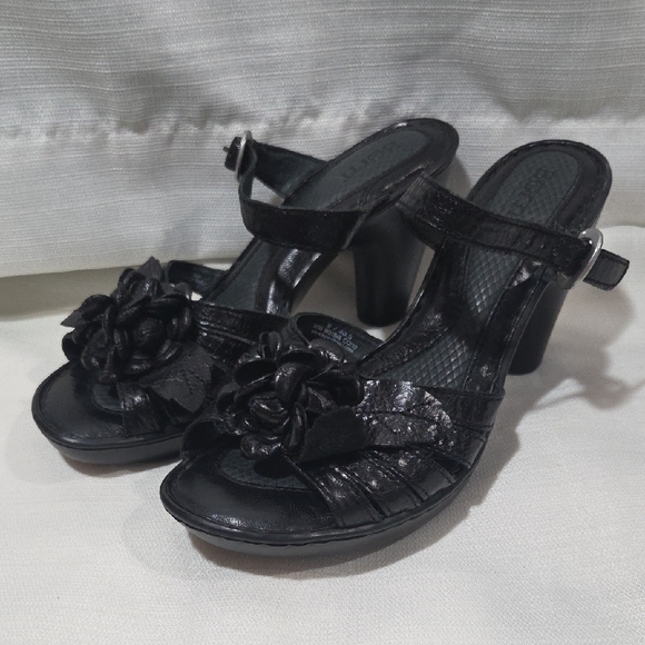 Born Shoes - Elegant Black Women's Heels with Floral Design
